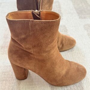 Joie Boots - Suede / Size 7